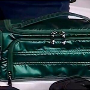 🎄NWT Lug Wicked Green🎄 large Trolly Cosmetic Bag-Elphaba Metallic “Wickedly”cool